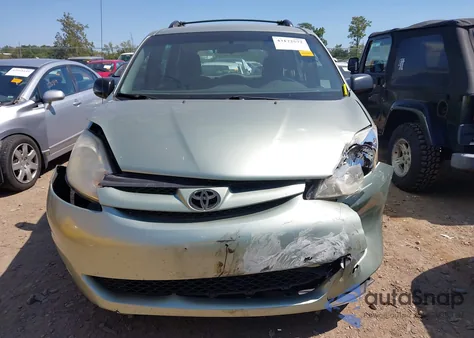 2010 Toyota Sienna Ce z USA, uszkodzony, nr VIN 5TDKK4CC9AS328158